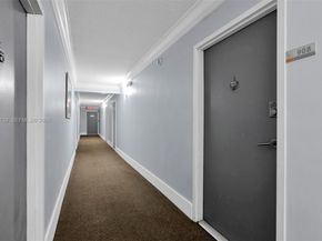 2000 NE 135th St 908, North Miami FL 33181