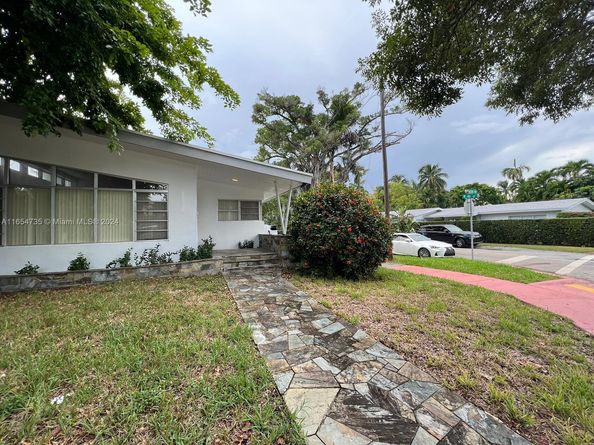 4470 Alton Rd, Miami Beach FL 33140