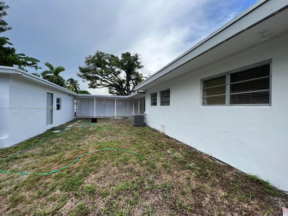 4470 Alton Rd, Miami Beach FL 33140