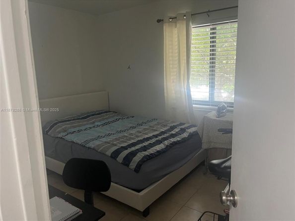 3720 N Pine Island Rd 331, Sunrise FL 33351