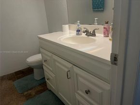 3720 N Pine Island Rd 331, Sunrise FL 33351
