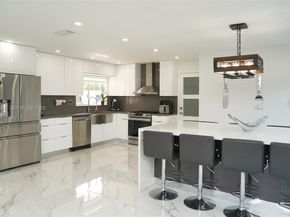 14111 SW 75th St, Miami FL 33183