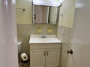 160 NE 203rd Ter E20, Miami Gardens FL 33179