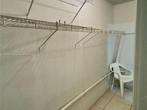 160 NE 203rd Ter E20, Miami Gardens FL 33179