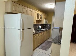 160 NE 203rd Ter E20, Miami Gardens FL 33179