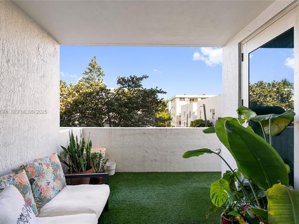 110 Washington Ave 2309, Miami Beach FL 33139