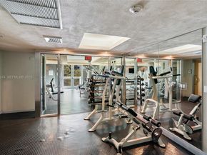 110 Washington Ave 2309, Miami Beach FL 33139