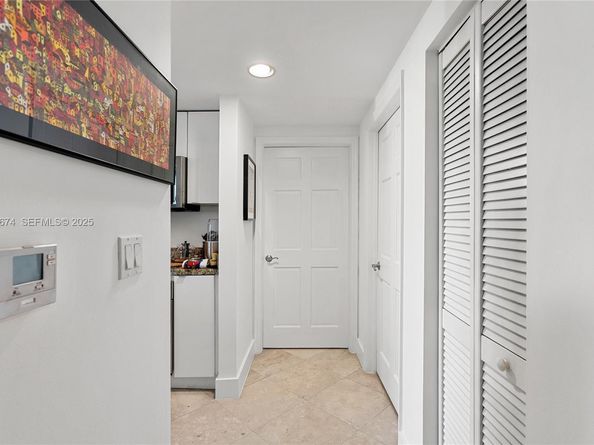 110 Washington Ave 2309, Miami Beach FL 33139