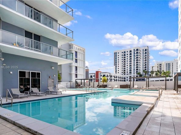 1010 SW 2nd Ave 504, Miami FL 33130