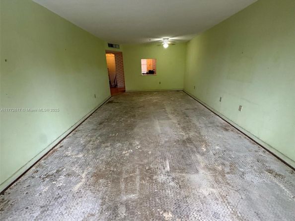 1301 NE 191st St F407, Miami FL 33179