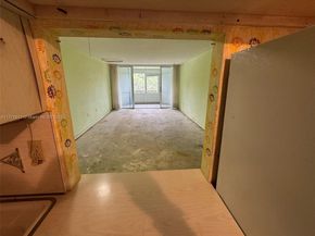 1301 NE 191st St F407, Miami FL 33179