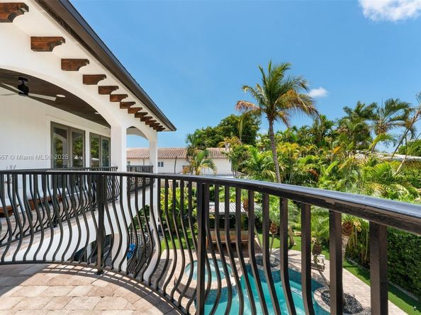 1210 95th St, Bay Harbor Islands FL 33154