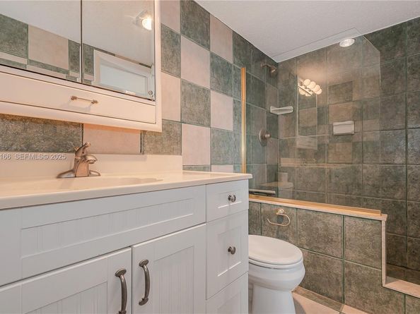 401 SE 3rd St 507, Dania Beach FL 33004