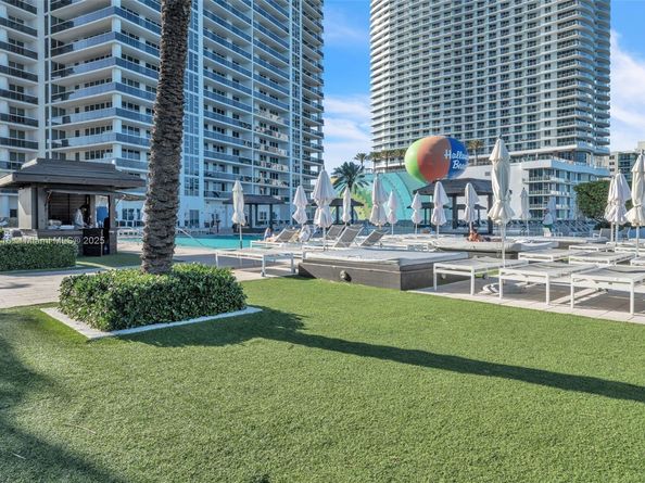 1850 S Ocean Dr 803, Hallandale Beach FL 33009