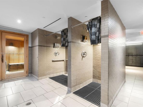 1850 S Ocean Dr 803, Hallandale Beach FL 33009