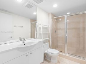 1850 S Ocean Dr 803, Hallandale Beach FL 33009