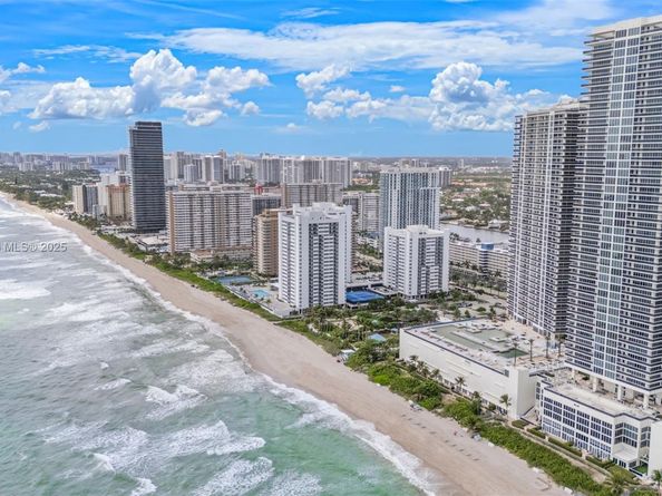 1850 S Ocean Dr 803, Hallandale Beach FL 33009