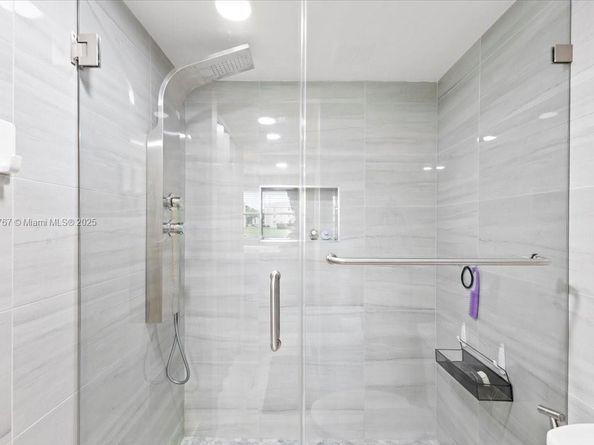 10402 Sunrise Lakes Blvd 103, Sunrise FL 33322