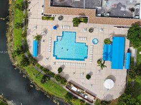 10402 Sunrise Lakes Blvd 103, Sunrise FL 33322