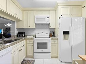 10402 Sunrise Lakes Blvd 103, Sunrise FL 33322