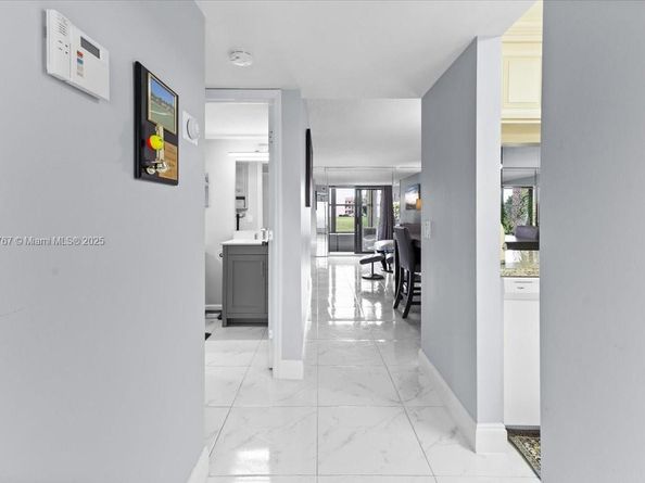 10402 Sunrise Lakes Blvd 103, Sunrise FL 33322