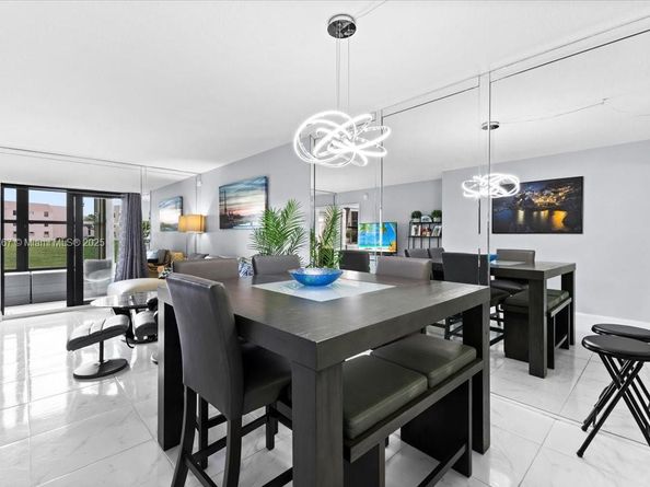 10402 Sunrise Lakes Blvd 103, Sunrise FL 33322