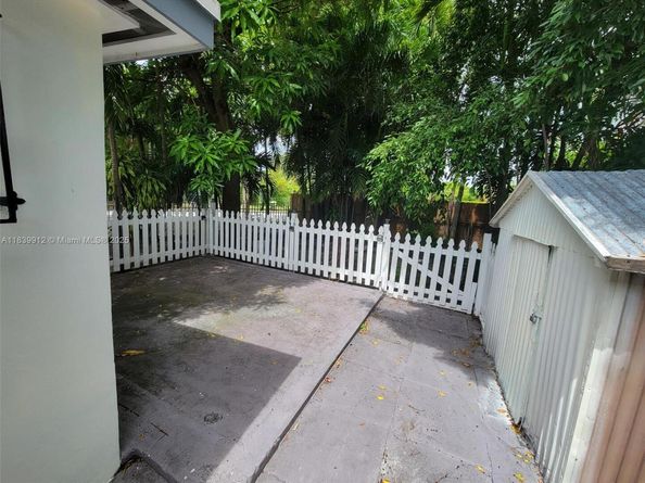 305 NW Opa Locka Blvd, North Miami FL 33168