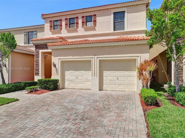 643 NE 191st Ter, Miami FL 33179
