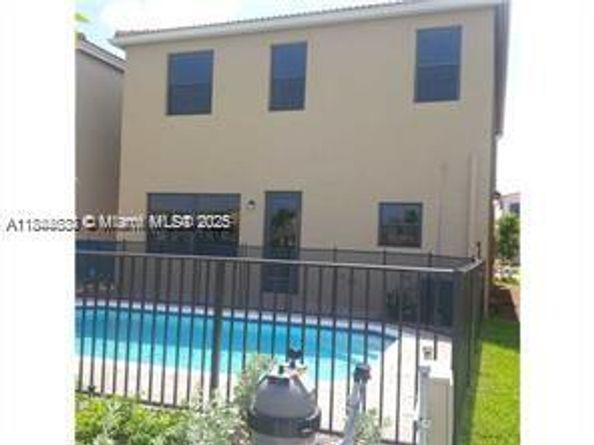 643 NE 191st Ter, Miami FL 33179