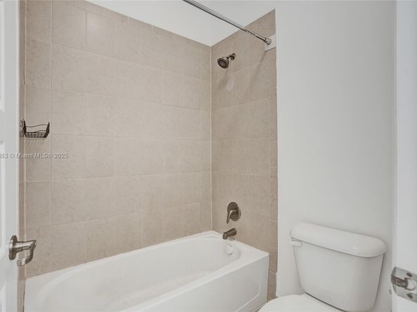 643 NE 191st Ter, Miami FL 33179