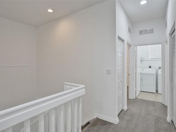 643 NE 191st Ter, Miami FL 33179