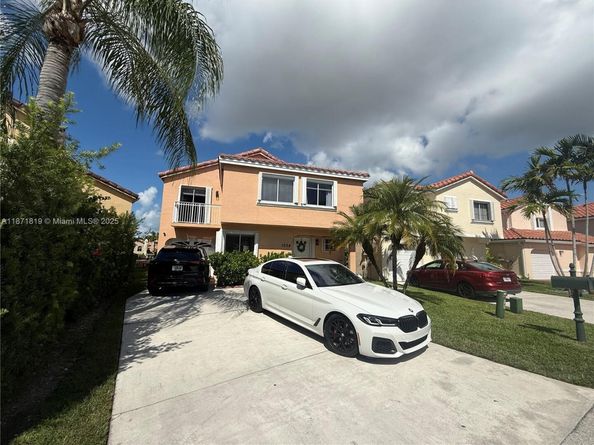1054 SE 6th Ct, Dania Beach FL 33004