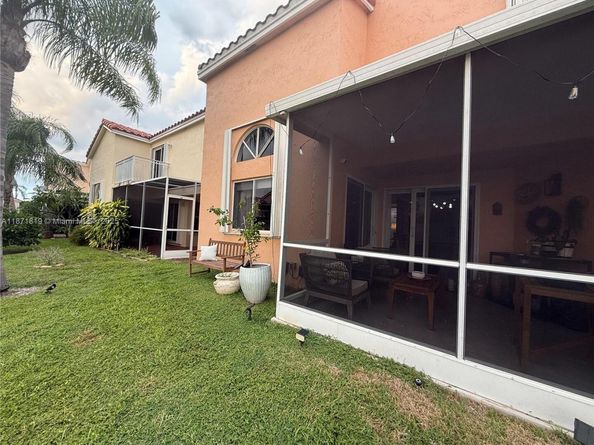 1054 SE 6th Ct, Dania Beach FL 33004