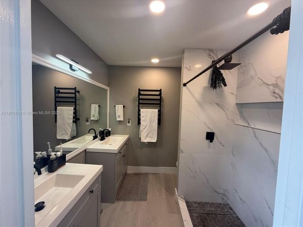 1054 SE 6th Ct, Dania Beach FL 33004