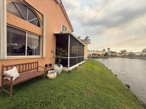 1054 SE 6th Ct, Dania Beach FL 33004