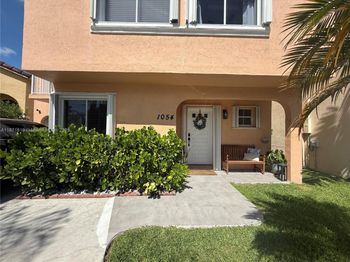 1054 SE 6th Ct