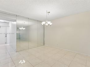 5900 NW 44th St 312, Lauderhill FL 33319