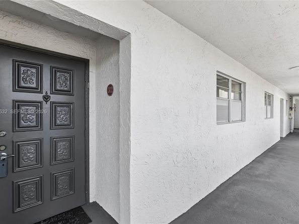 5900 NW 44th St 312, Lauderhill FL 33319