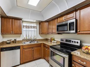 5900 NW 44th St 312, Lauderhill FL 33319