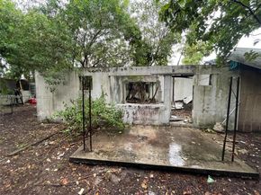 4240 NE 3rd Ave, Deerfield Beach FL 33064