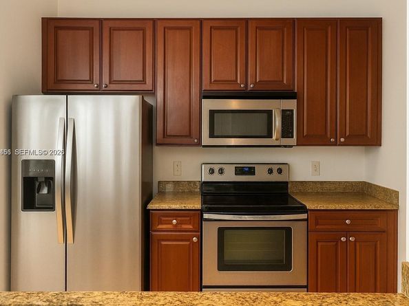 3001 NE 185th St 222, Aventura FL 33180