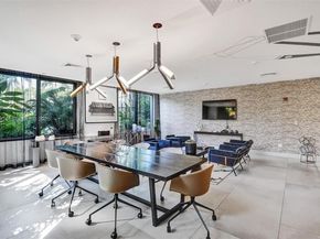 121 NE 34th St 2205, Miami FL 33137