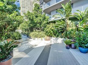 121 NE 34th St 2205, Miami FL 33137