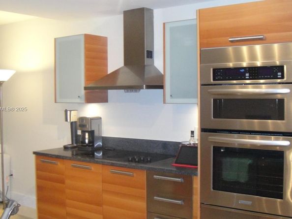 2950 NE 188th St 222, Aventura FL 33180