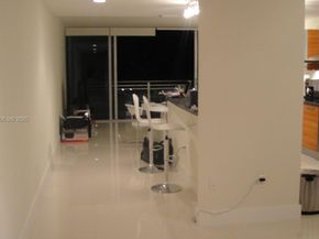 2950 NE 188th St 222, Aventura FL 33180