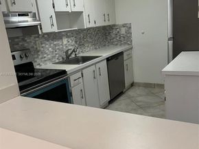 20760 NE 4th Ct 207, Miami FL 33179