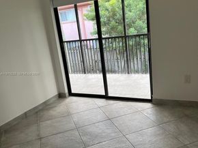 20760 NE 4th Ct 207, Miami FL 33179