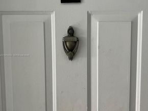 20760 NE 4th Ct 207, Miami FL 33179