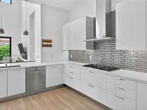 5999 E Brookfield Cir E, Hollywood FL 33312