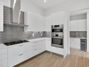 5999 E Brookfield Cir E, Hollywood FL 33312
